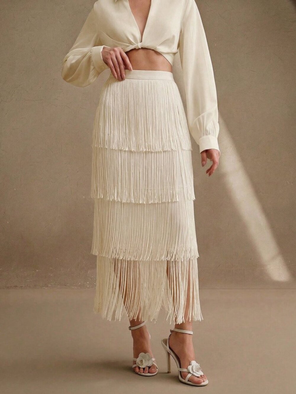 Apricot Elegant Women's Tiered Fringe Midi Dress - Picture 5 of 6